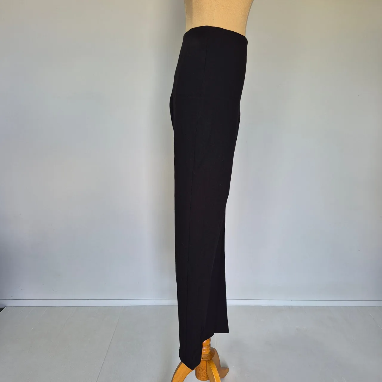 Anthea Crawford Black Wool Crepe High Rise Tapered Dress Pants Size 12 — photo 3