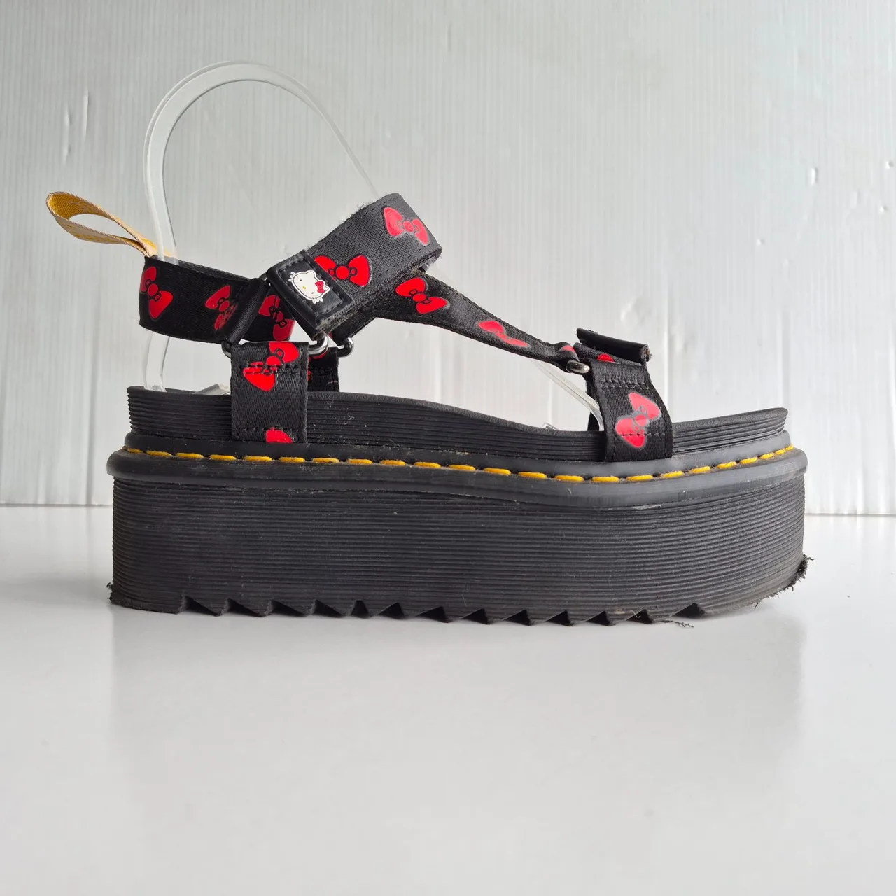 Hello Kitty x Doc Martens Limited Edition Black Vegan Platform Sandals Size 38 – photo 4