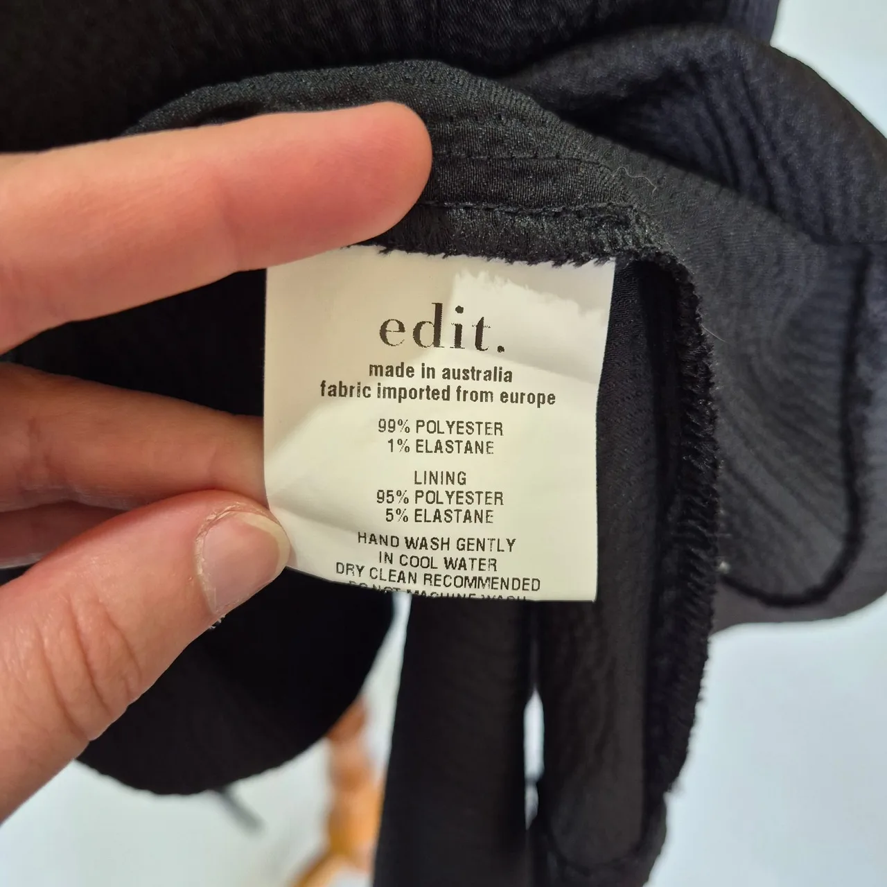 Veronika Maine Edit Black Textured Satin Split Midi Skirt Size 16 – photo 8