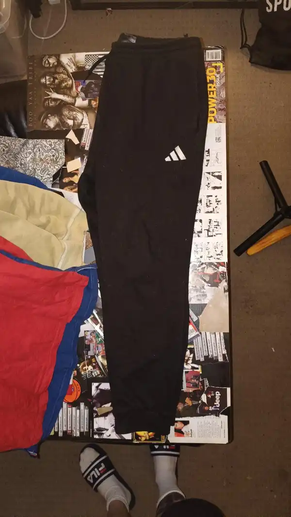 Adidas trackies