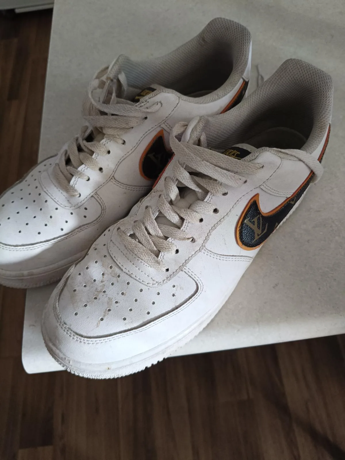 Nike air forces with LV swoosh – photo 2