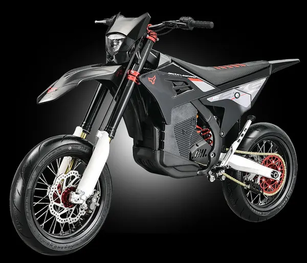 E·XE 880 Super — Black