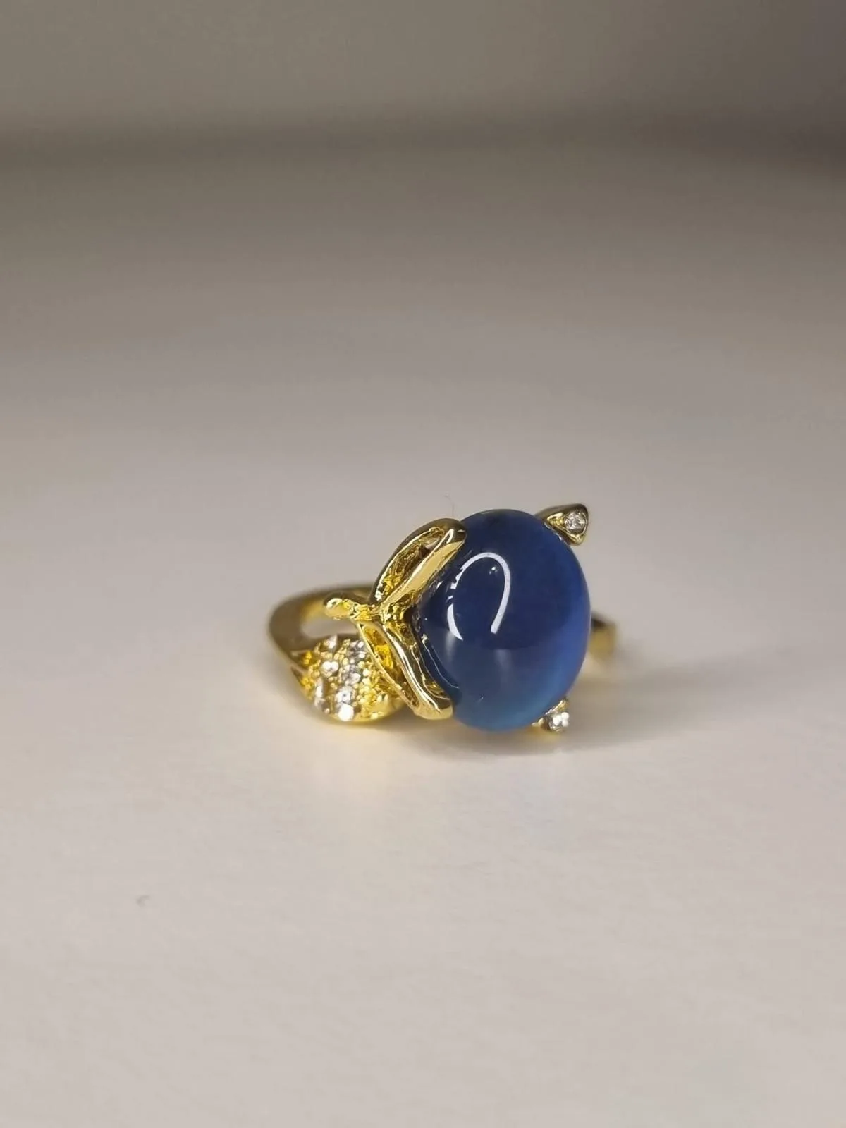 Gold accented mood rings – photo 3