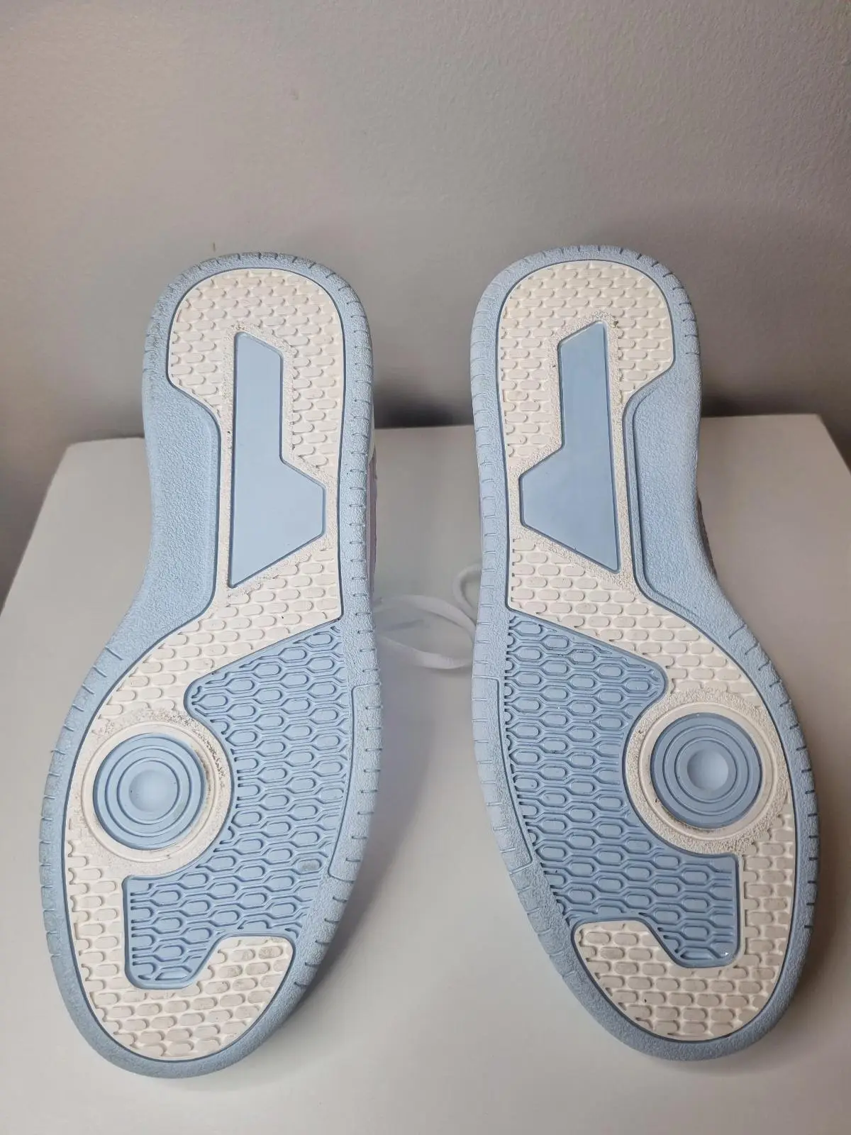 Retro pastel LA GEAR high top sneakers – photo 3