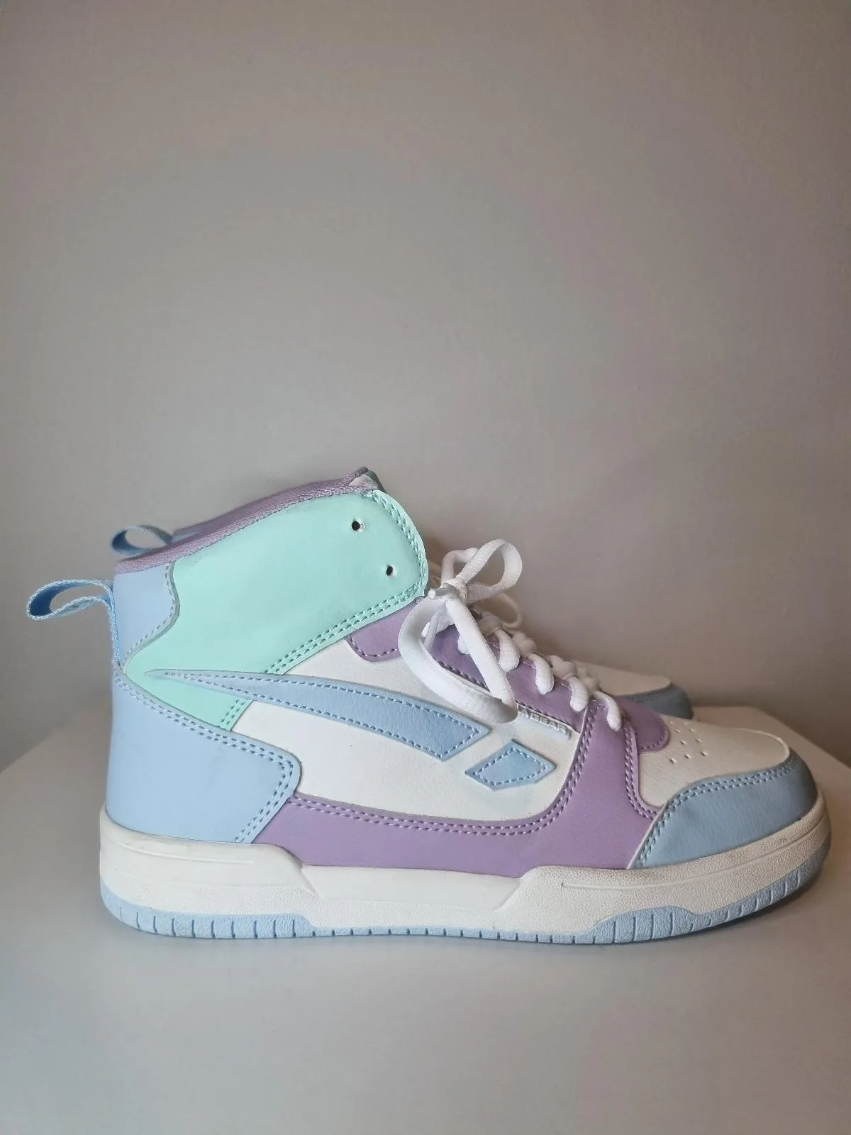 Retro pastel LA GEAR high top sneakers – photo 2