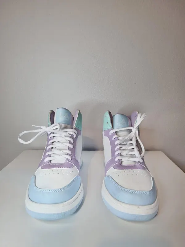 Retro pastel LA GEAR high top sneakers