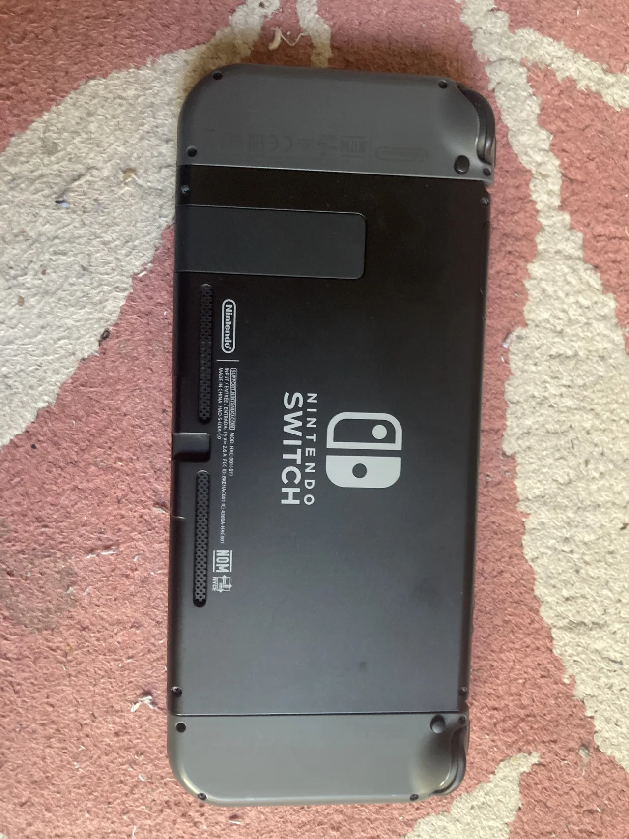 Nintendo Switch 1, Pro Controller, 2 Docks, 4 Joy-Con Straps, 1 Game and more! — photo 10