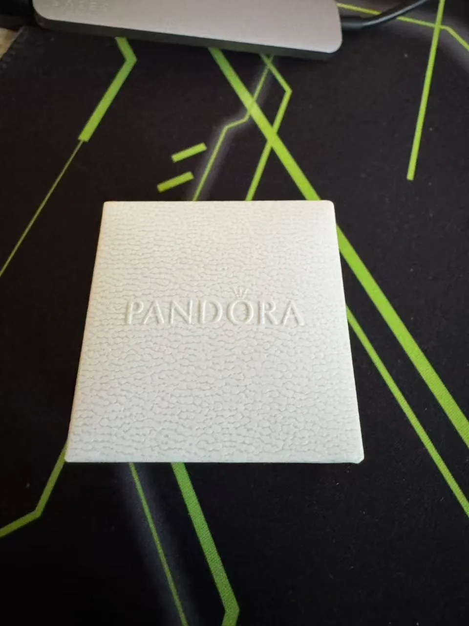 Pandora Daisy Flower Stud Earrings — photo 3