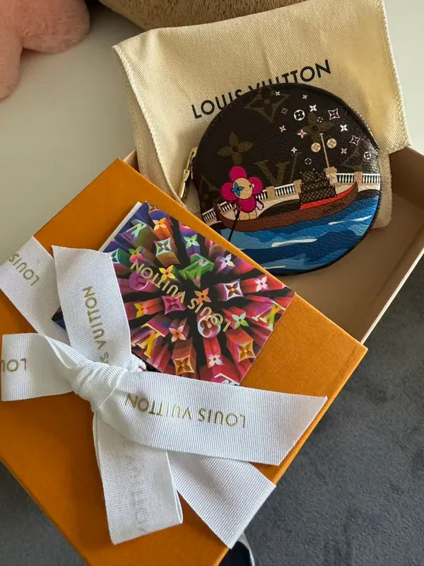 Louis Vuitton Christmas 2019 Limited Edition Vivienne Venice Round Coin Purse