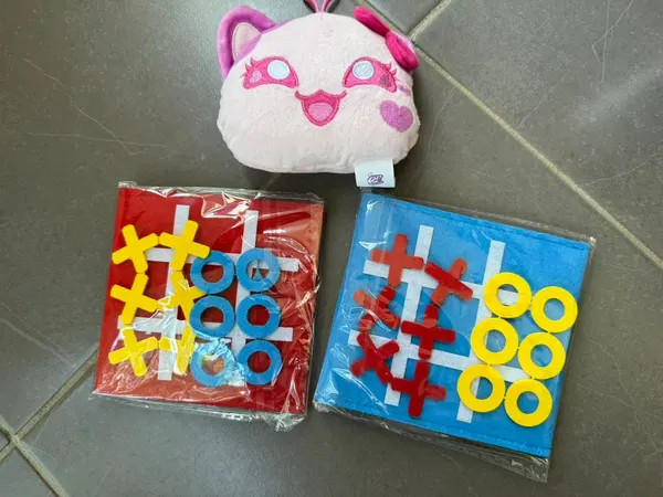 Tic Tac Toe travel game
