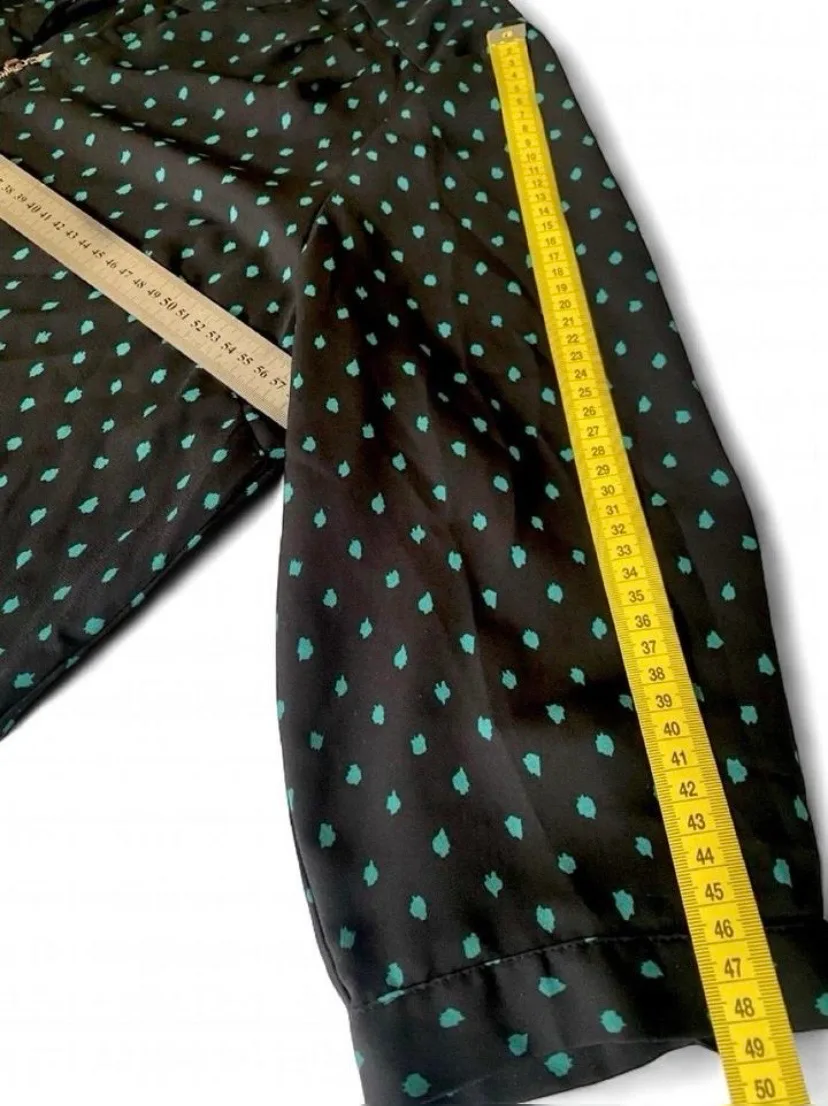 Katies Top 18 Black+ Green Spots – photo 7