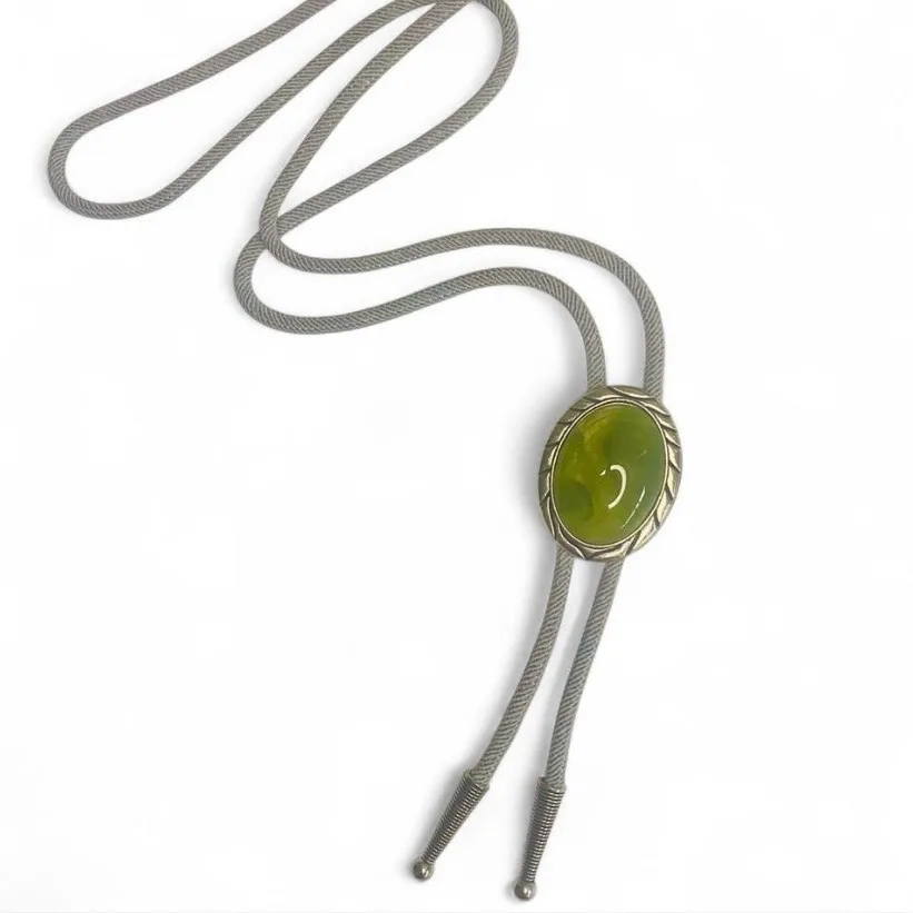 Southwestern Style Green Onyx Bolo Tie – photo 4