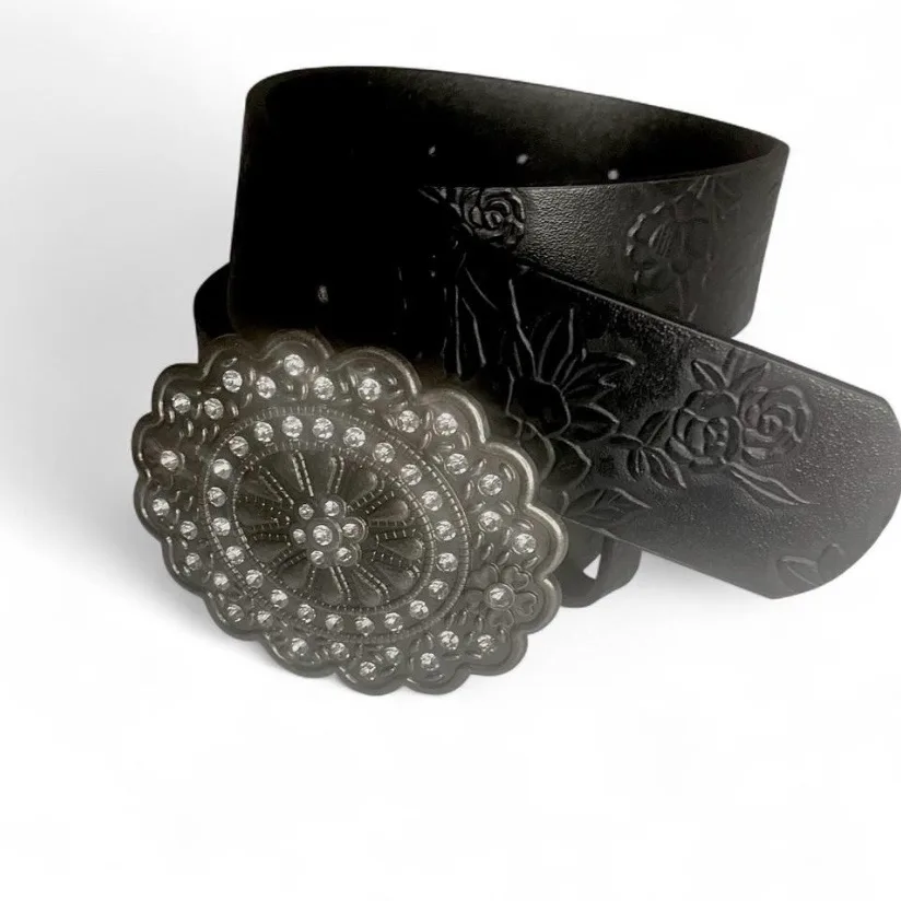 Vintage-Style Western Floral Embossed Belt with Oval Rhinestone Buckle – photo 2
