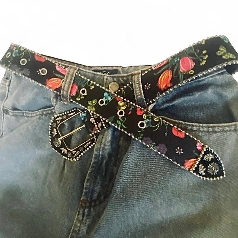 Black & floral print belt western style buckle — photo 5