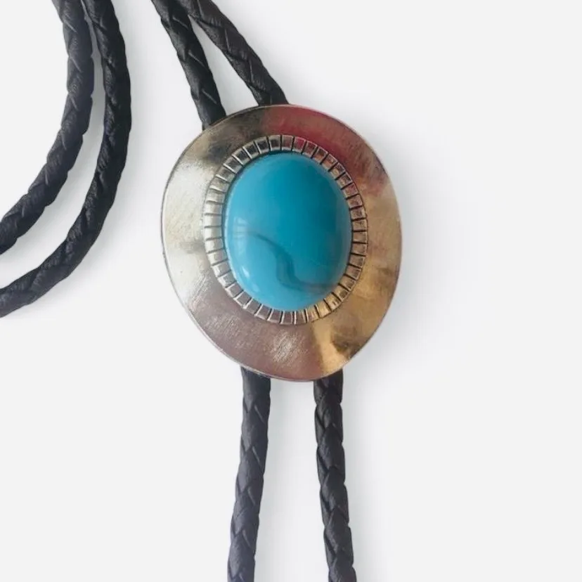 Western Bolo Tie Turquoise in Silver-Tone Setting – photo 2