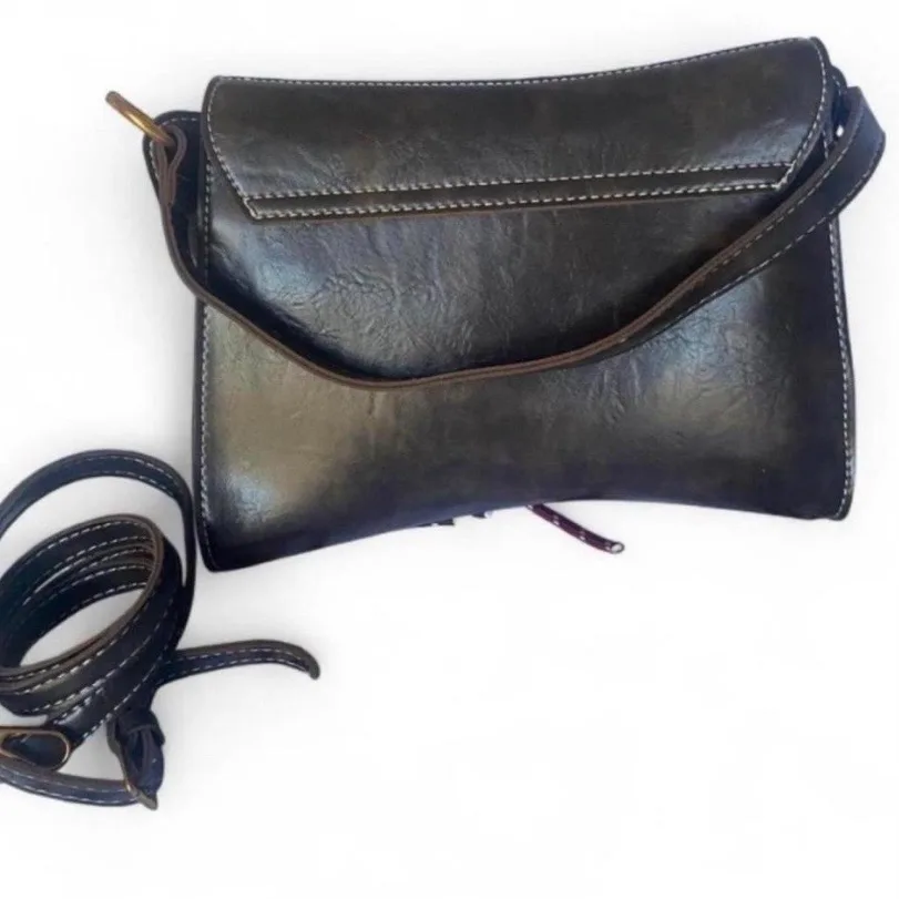 Western-Style Saddle inspired Shoulder Bag – photo 4