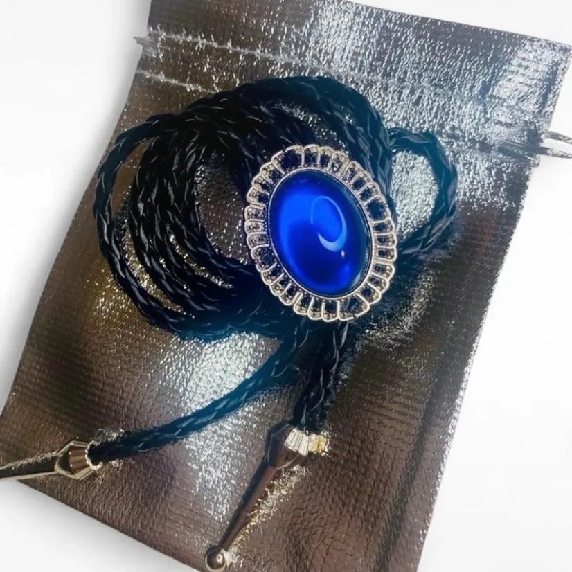 Western Faux Cabouchon Bolo Tie Silver-Tone Bezel — photo 3
