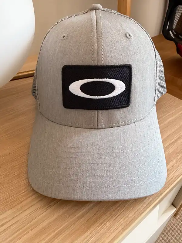 Oakley O Original Patch Trucker Hat