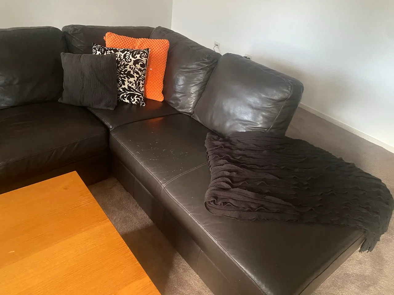Couches — photo 2