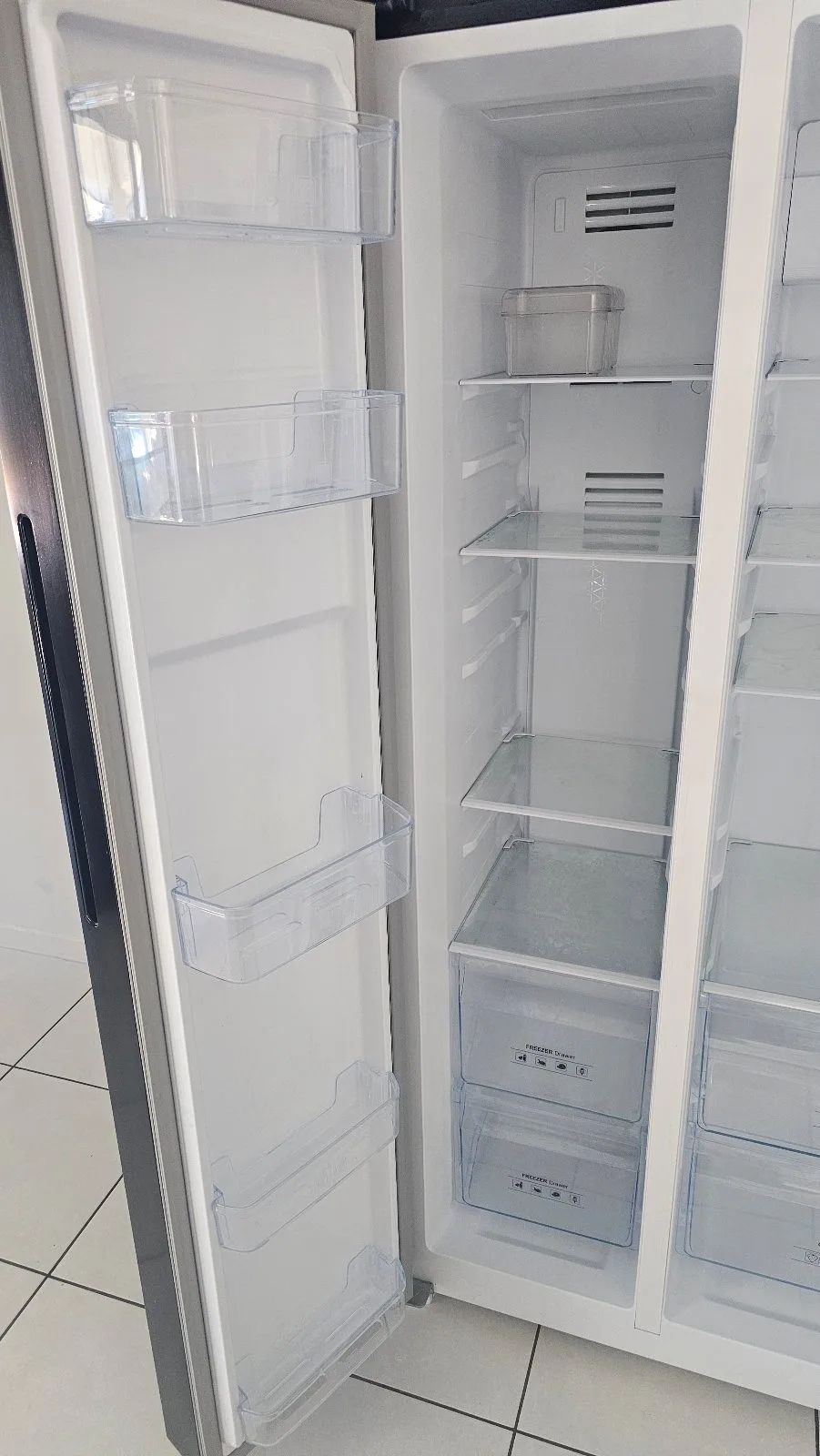 Twin door fridge only year old — photo 3