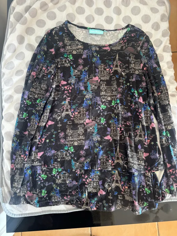 Vintage gothic style xs women’s top