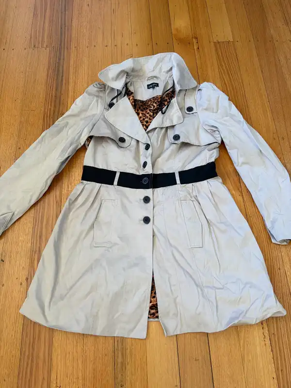 City chic dbl breasted trenchcoat size xs (14)