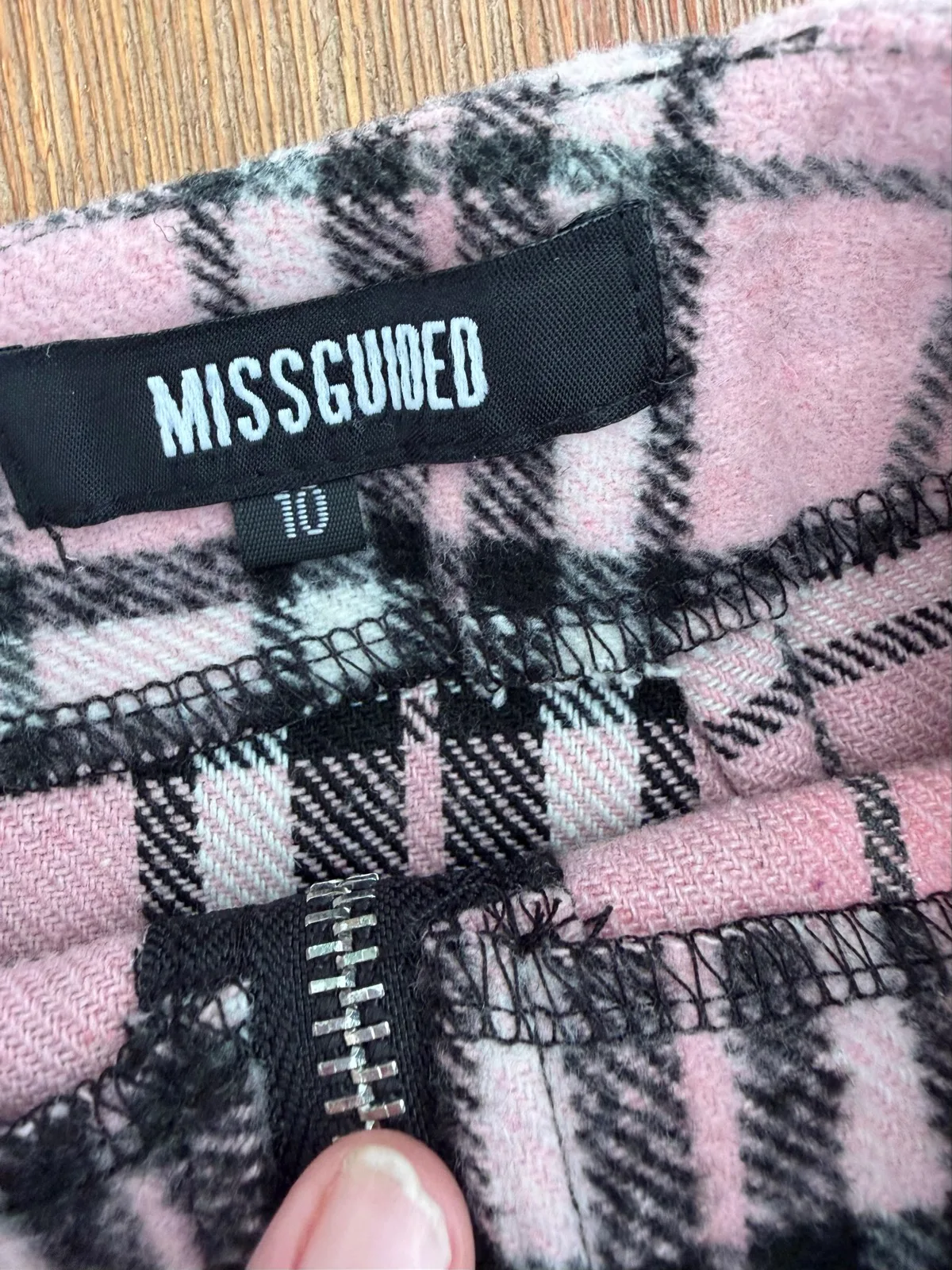 Missguided plaid double zip mini skirt size  10 — photo 2