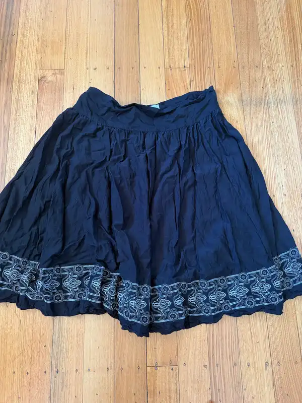 Sussan black midi skirt size 16