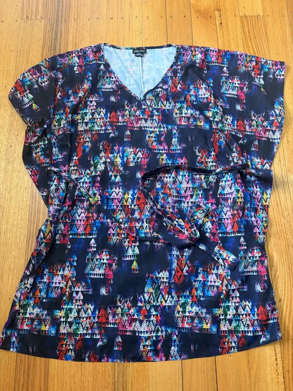 City chic v neck knee length dress size 14