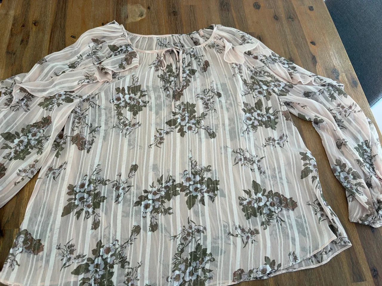 No brand floral blouse size L — photo 2