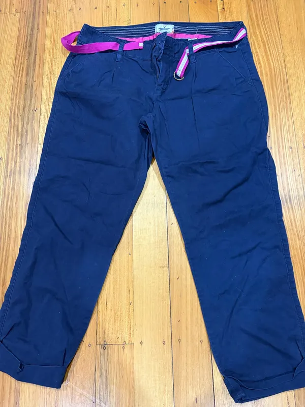 Live your life navy cropped chino pants size 14