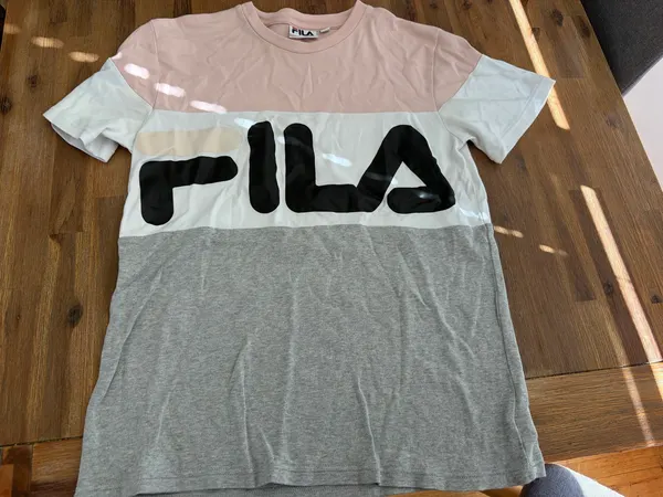 Fila colour block tee size s