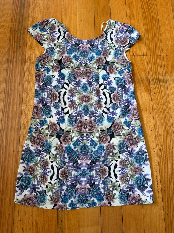 Dotti floral cap sleeve mini dress size 12