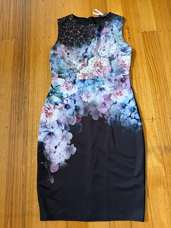 Lipsy floral bodycon dress size 14