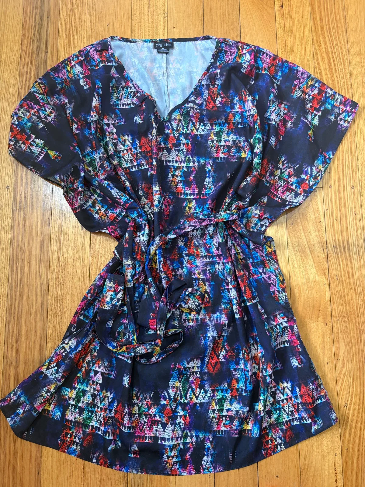 City chic v neck knee length dress size 14 – photo 3
