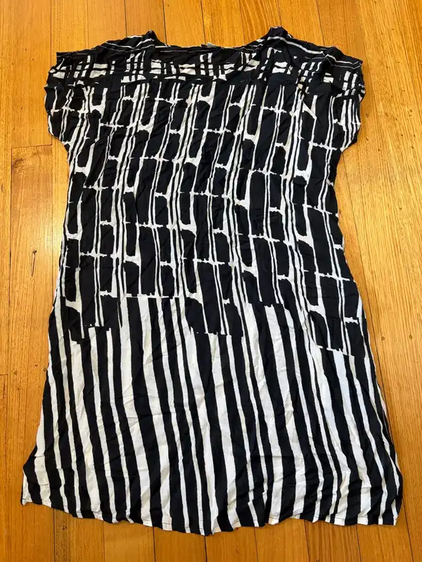 Orientique abstract geo print shift dress size 18