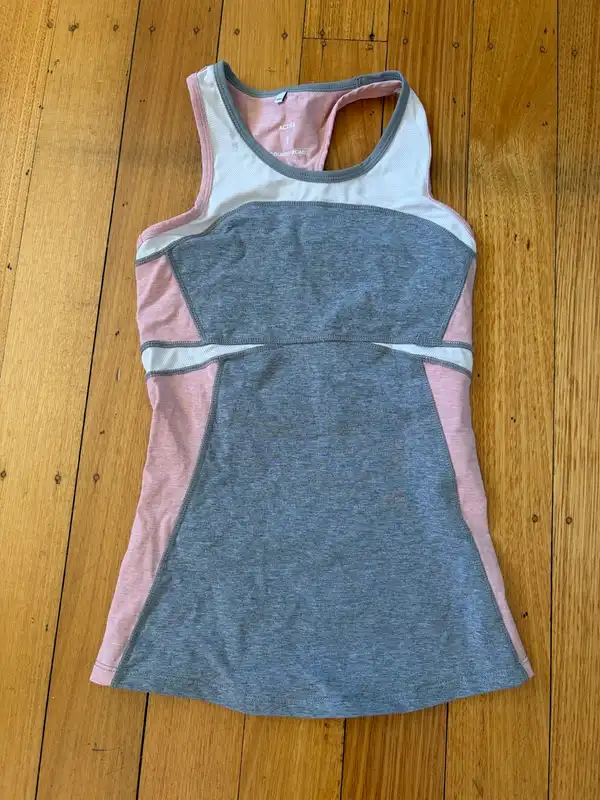 Country rd activewear top size xxs