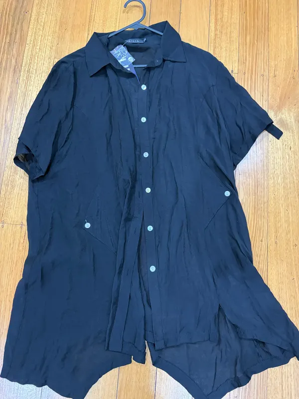 Lilia shirt size xxl BNWT