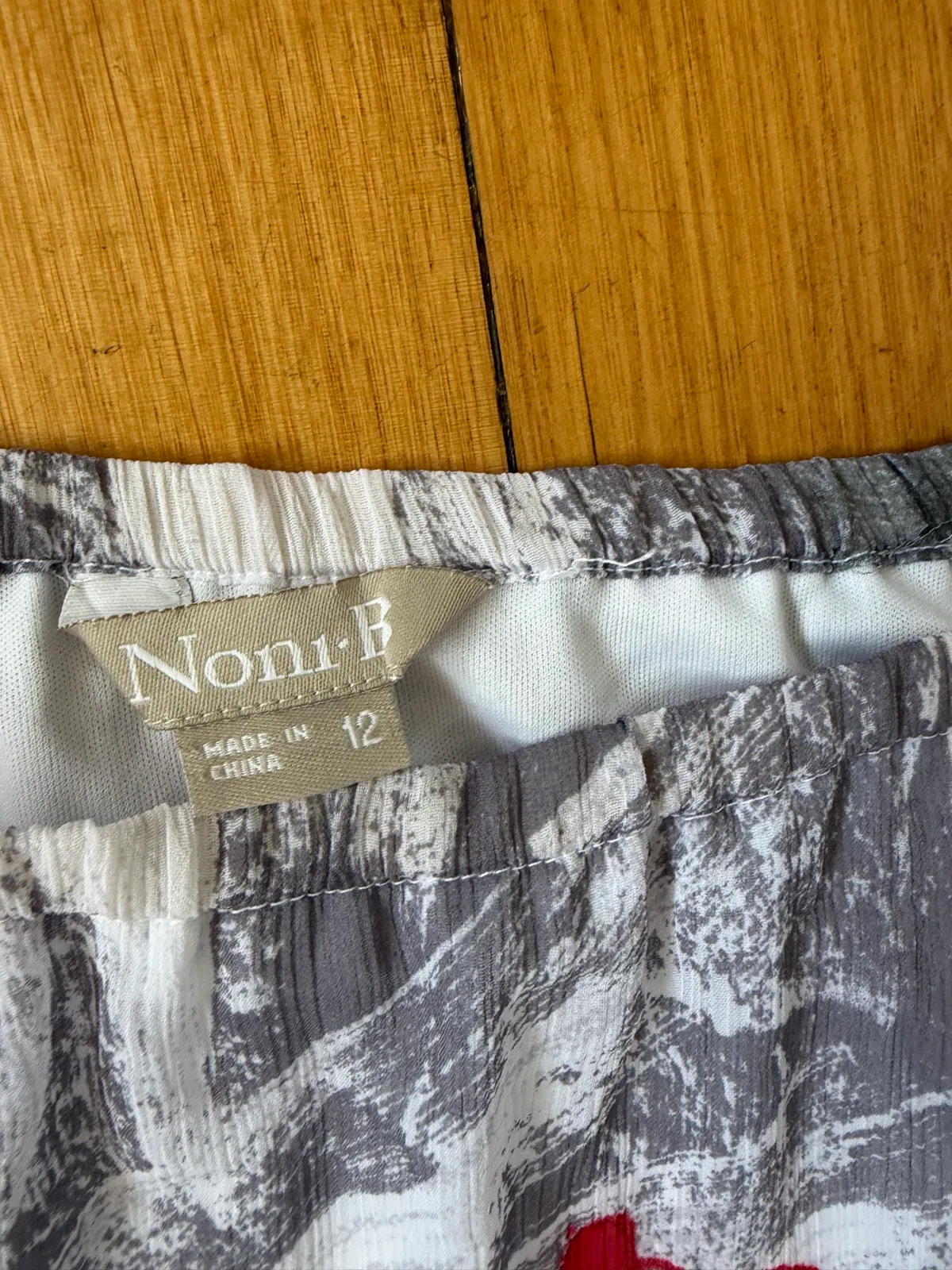 Noni B abstract midi skirt size 12 – photo 2
