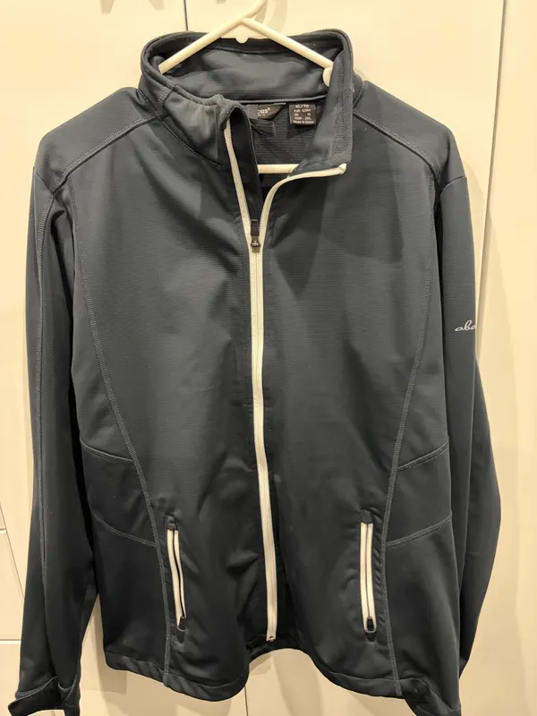Abacus soft shell jacket size xl