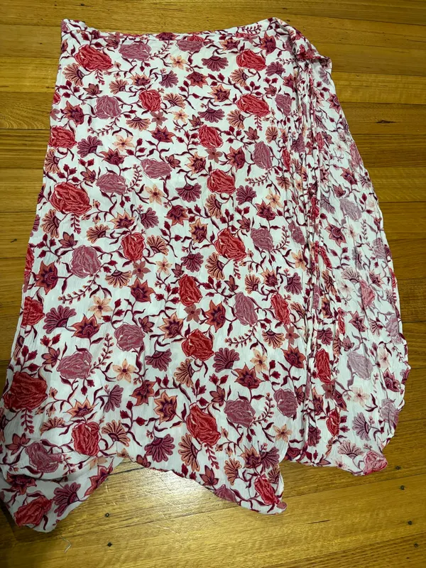 Sportsgirl summer wrap skirt size 14