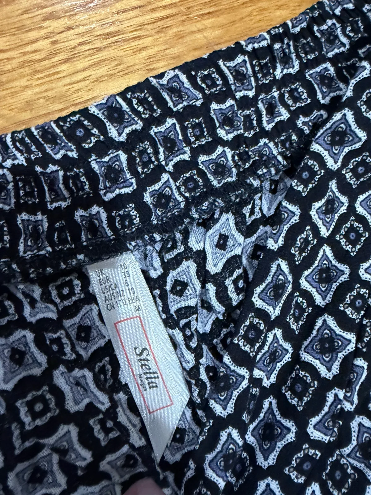 Stella geometric patterned pull on pants size 10 – photo 2