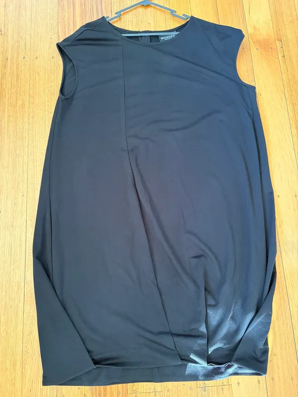 Mossee sleeveless dress size 16