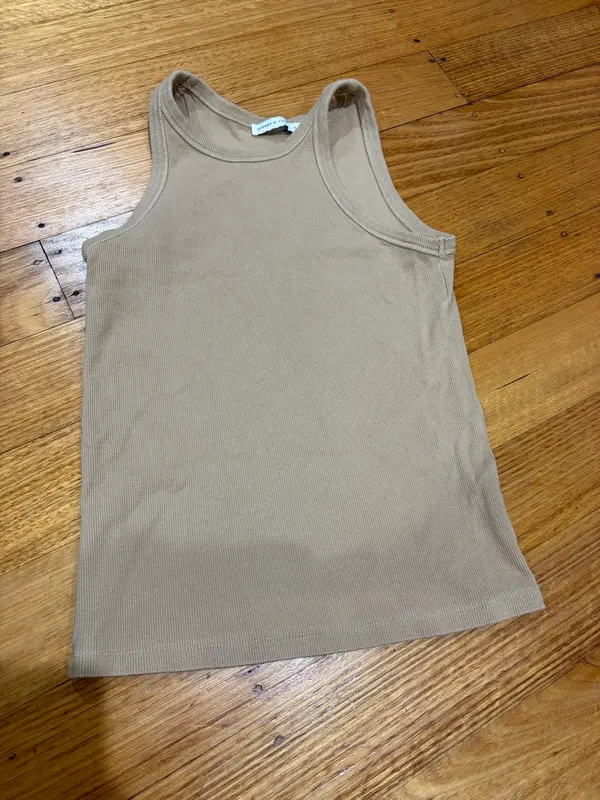 Chosen by Tuchuzy ribbed scoop neck tank size 8