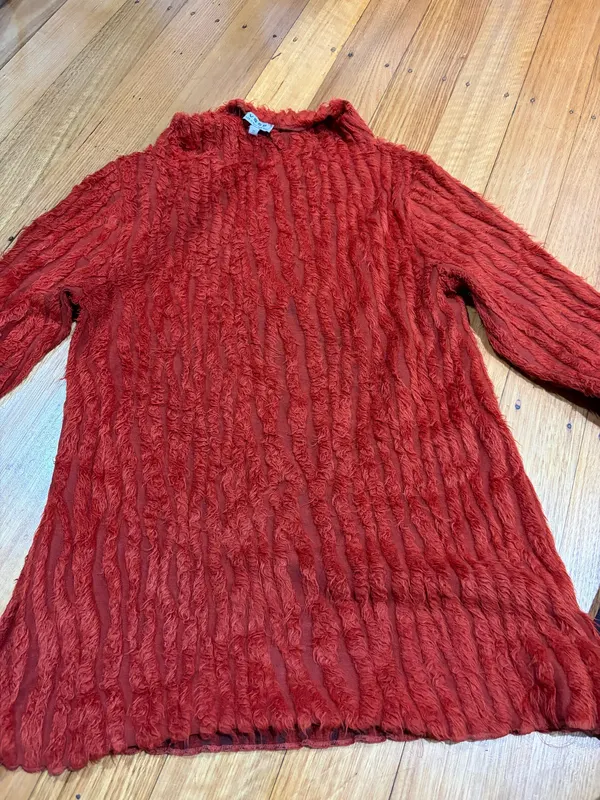 Vssp 3D textured top size 12