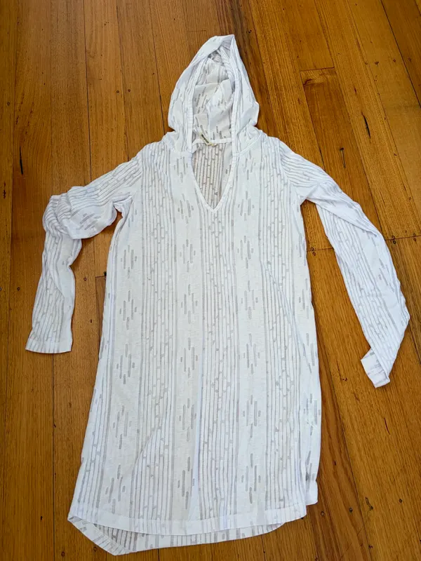 Ripcurl hooded beach cover up size 8