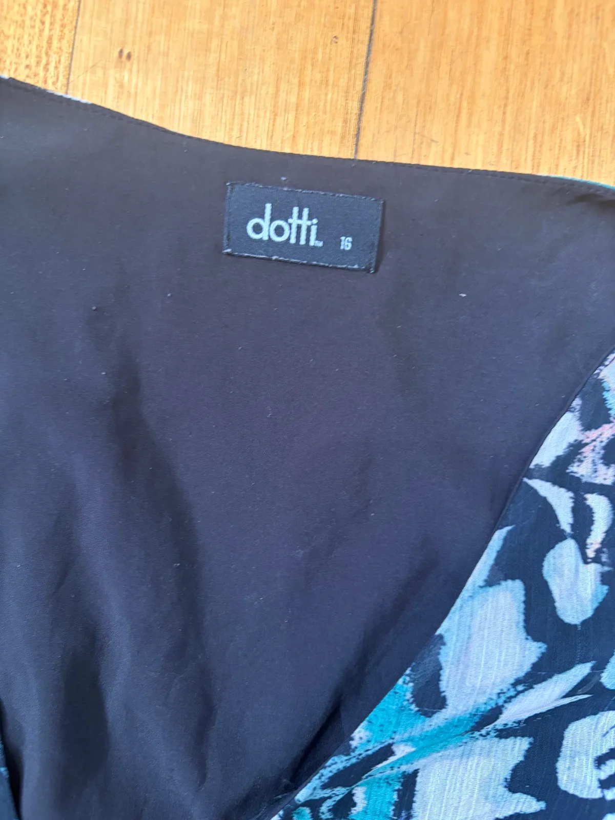 Dotti butterfly print dress size 16 – photo 3