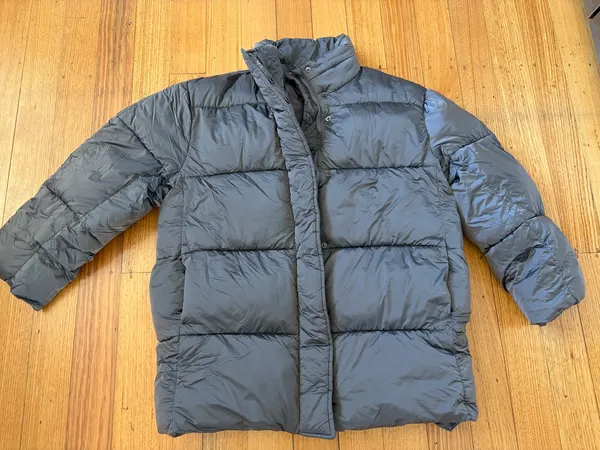 Asos mid weight puffer jacket size 6