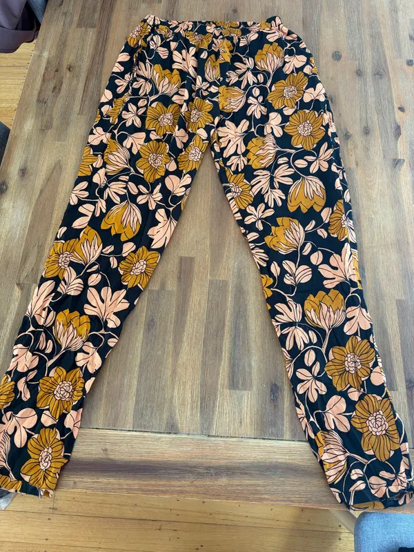 Honeysuckle beach vintage inspired lounge pants size m