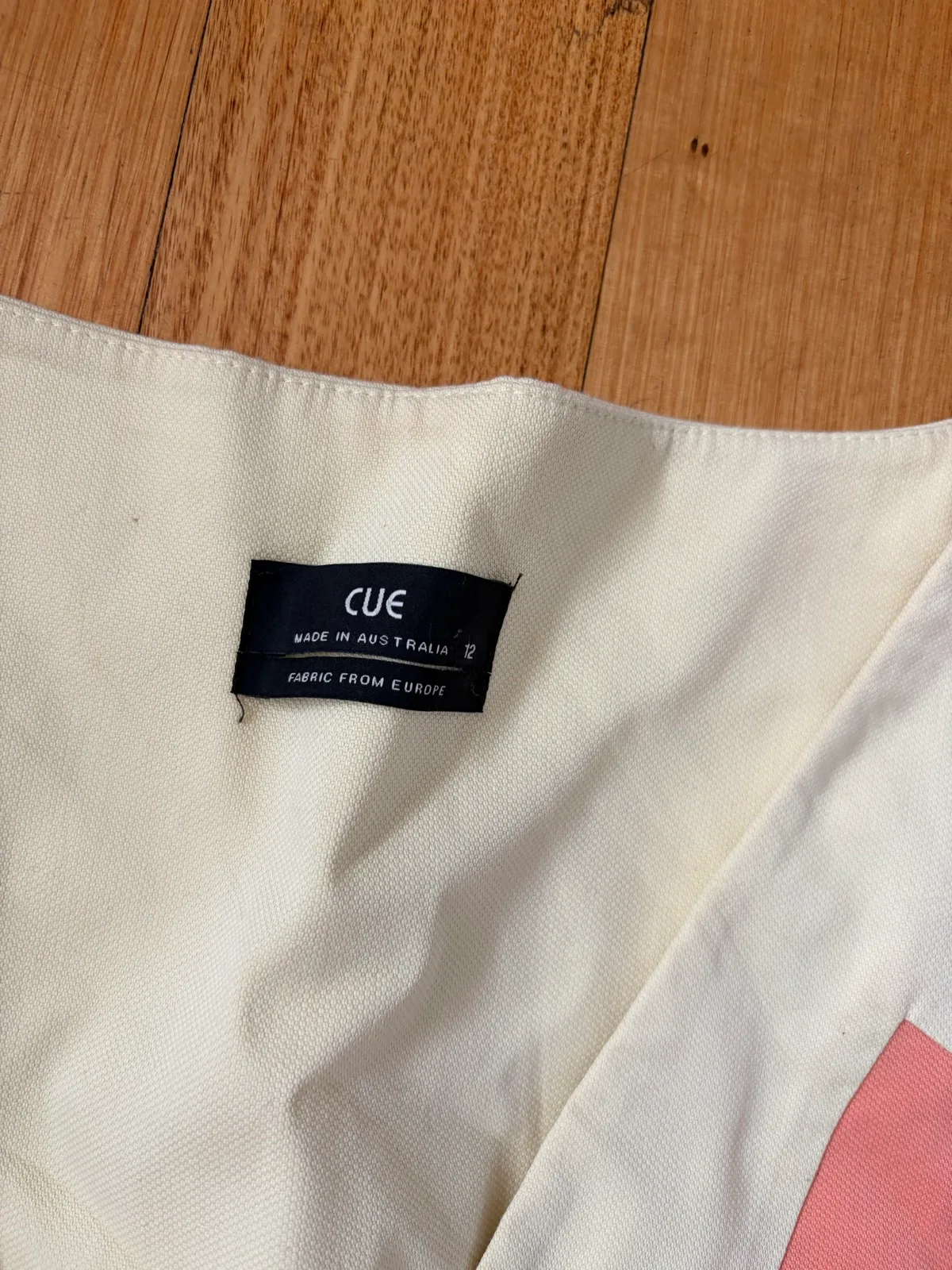 Cue sleeveless colour block knee length dress size 12 – photo 2